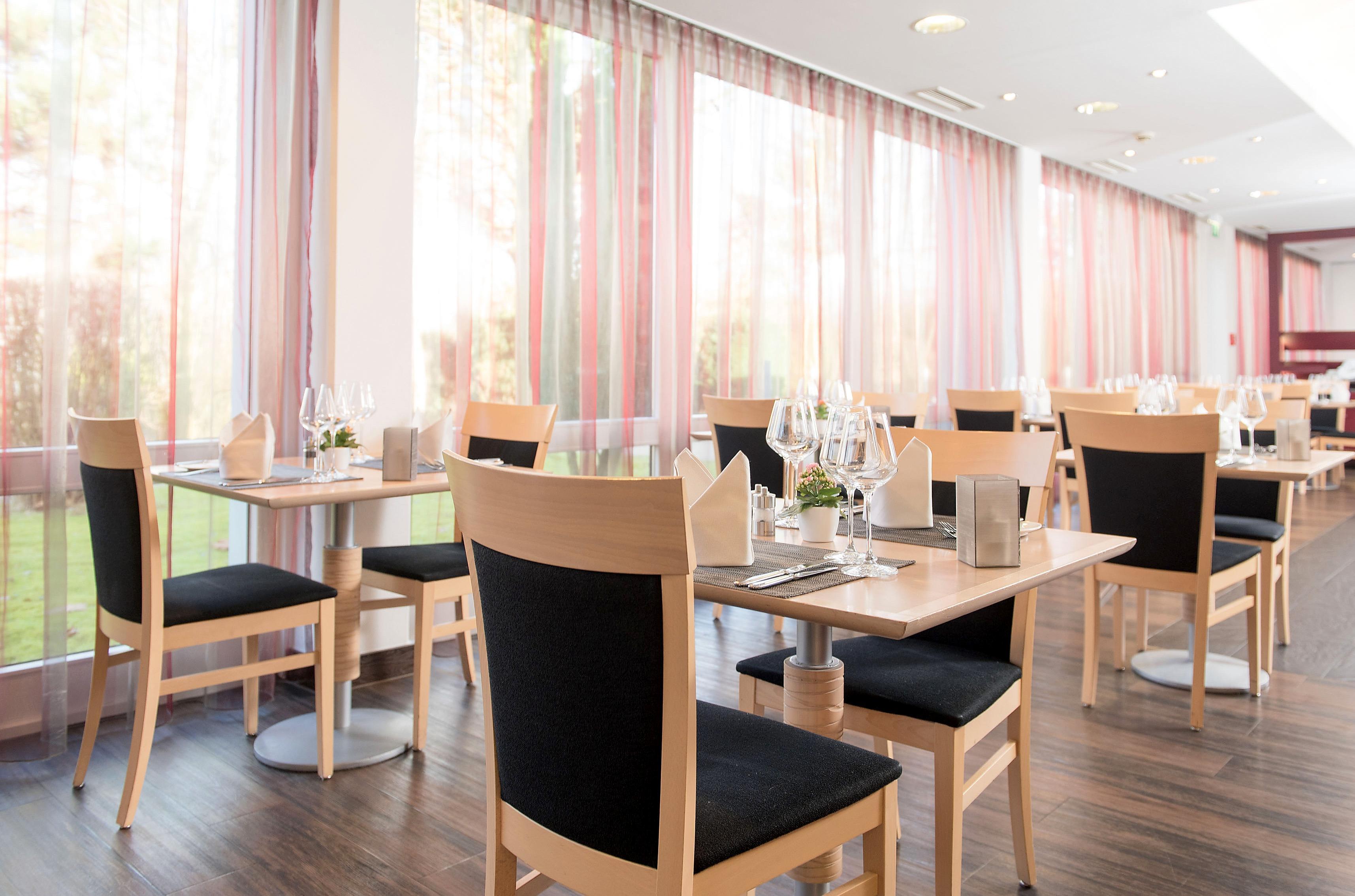Mercure Sued